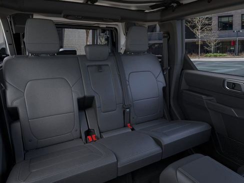 New 2025 Ford Bronco Badlands image 11