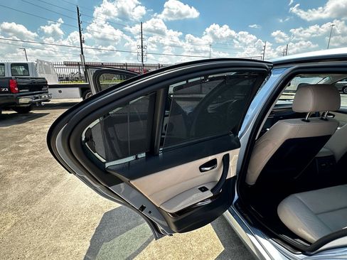 Used 2010 BMW 335i 335i Sedan image 17