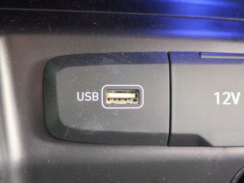 Used 2024 Hyundai Santa Cruz Limited image 23