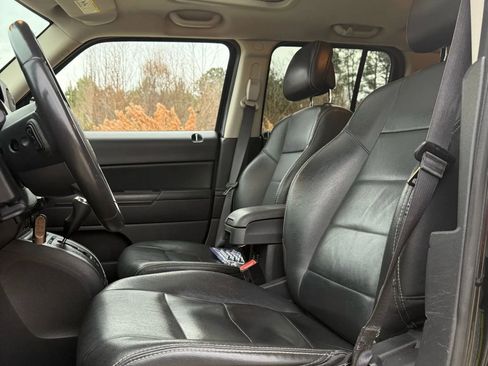 Used 2016 Jeep Patriot High Altitude image 5