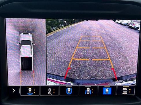 Used 2022 GMC Sierra 3500 AT4 w/ AT4 Premium Plus Package image 29