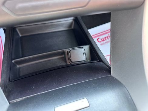 Used 2016 Ford Fusion SE FWD image 16