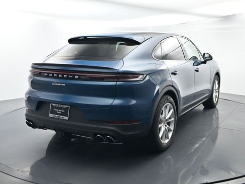 Used 2025 Porsche Cayenne E-Hybrid Coupe image 14