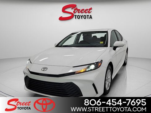 Certified 2025 Toyota Camry LE FWD image 1