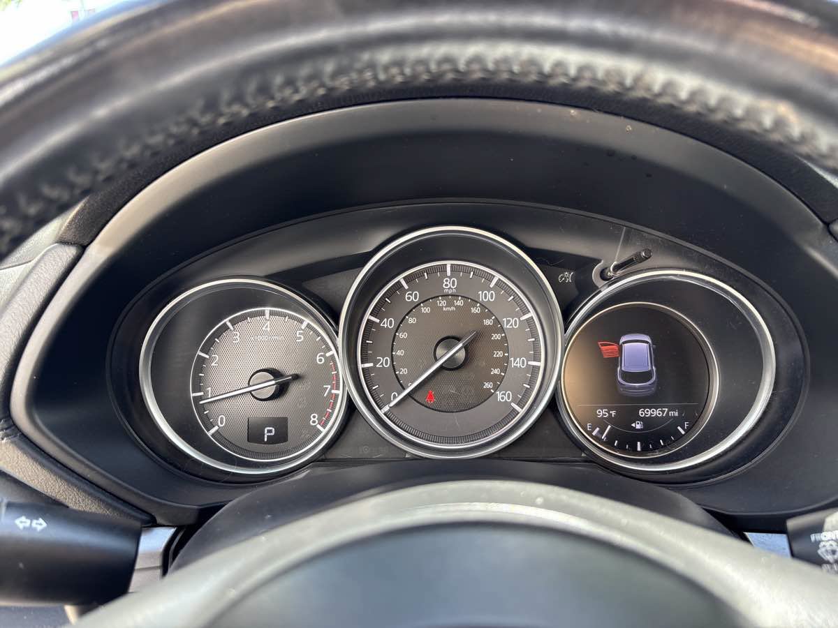 Used 2018 MAZDA CX-5 Touring w/ Preferred Equipment Package FWD image 22