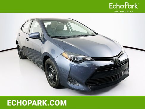 Used 2019 Toyota Corolla LE FWD image 1