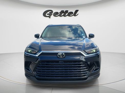 Certified 2024 Toyota Grand Highlander FWD image 2