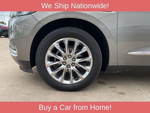 Used 2018 Buick Enclave Premium w/ Experience Buick Package FWD image 18