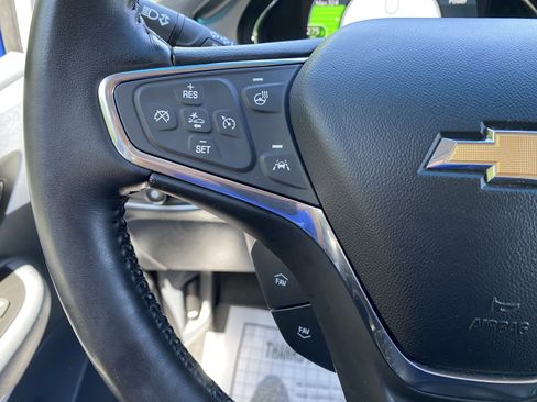 Used 2020 Chevrolet Bolt LT FWD image 19