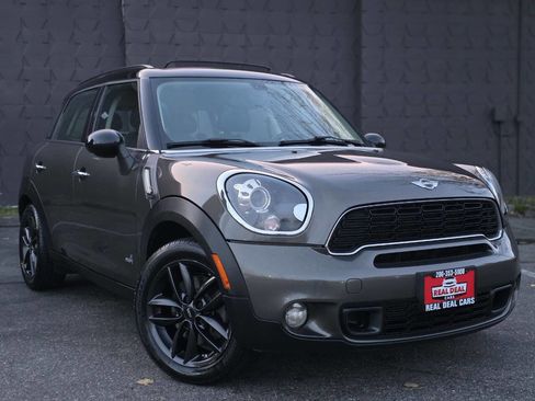 Used 2013 MINI Cooper Countryman S w/ Premium Pkg 2 image 3