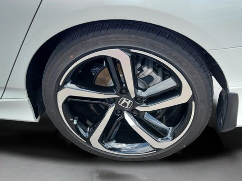 Used 2022 Honda Accord Sport image 29