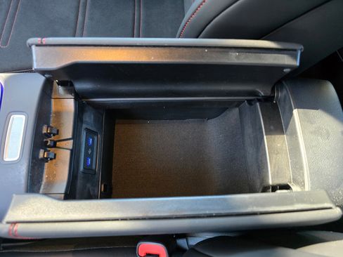 Used 2025 Mercedes-Benz E 53 AMG e 4MATIC Sedan image 23