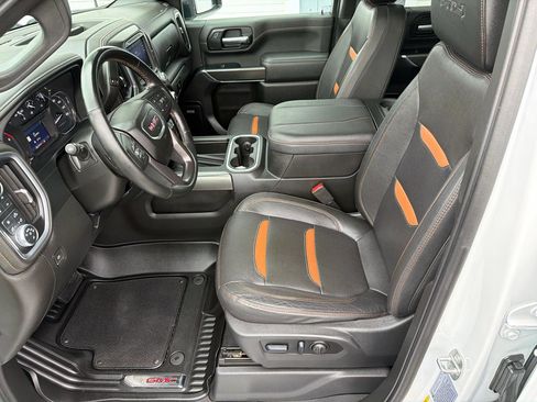 Used 2023 GMC Sierra 2500 AT4 w/ AT4 Preferred Package AWD/4WD image 8