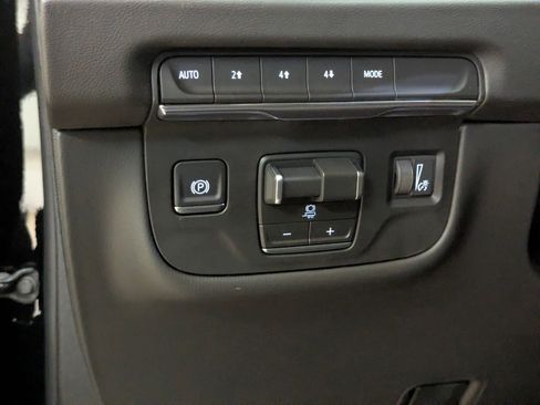 New 2026 Cadillac Escalade ESV Sport w/ LPO, ONYX Package image 31