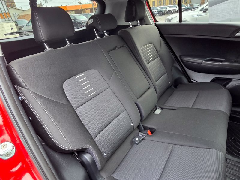 Used 2018 Kia Sportage LX AWD/4WD image 17