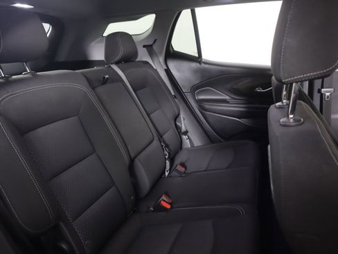 Used 2022 GMC Terrain SLE w/ Driver Convenience Package image 32