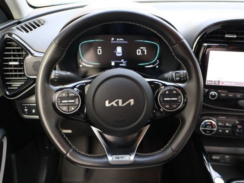 Used 2023 Kia Soul GT-Line FWD image 18