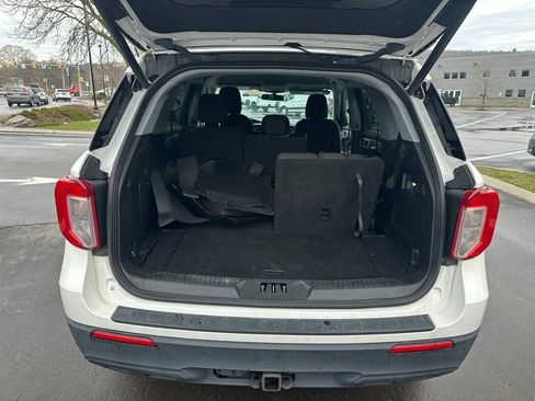 Used 2022 Ford Explorer XLT w/ Class IV Trailer Tow Package image 10
