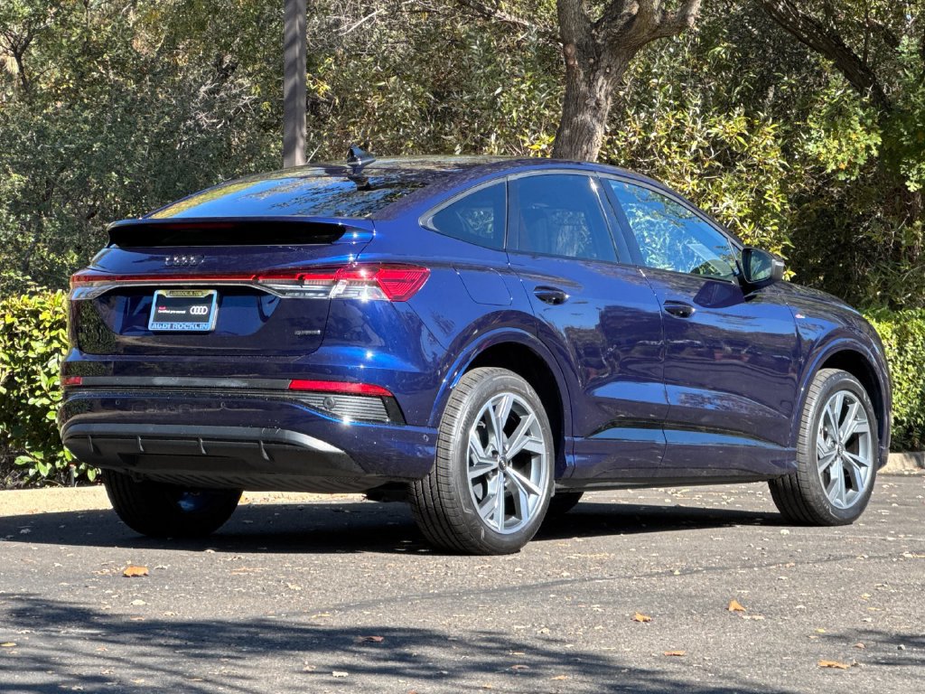 Certified 2024 Audi Q4 e-tron Premium Plus w/ Premium Plus AWD/4WD image 5