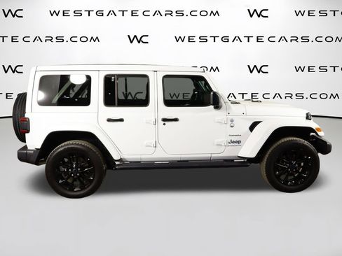 Used 2024 Jeep Wrangler Unlimited Sahara w/ Technology Group AWD/4WD image 51