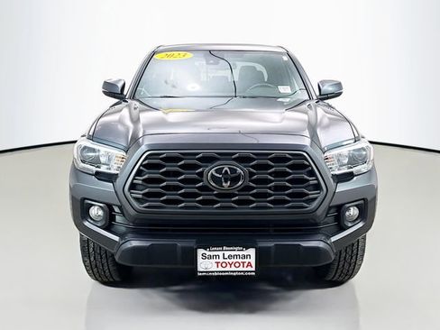 Used 2023 Toyota Tacoma TRD Off-Road image 2