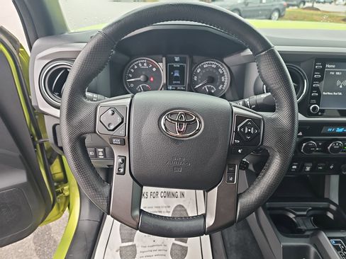 Used 2023 Toyota Tacoma TRD Off-Road w/ Technology Package image 17