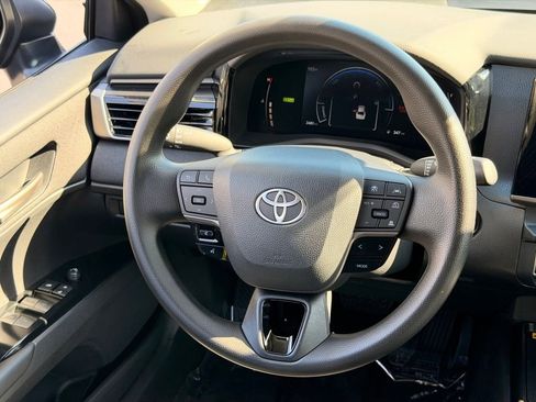 Used 2026 Toyota Camry LE FWD image 19