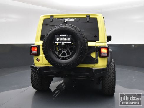 Used 2022 Jeep Wrangler Unlimited Sport AWD/4WD image 6