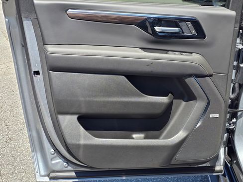 New 2026 Chevrolet Suburban Premier w/ Sun And Tow Package AWD/4WD image 37