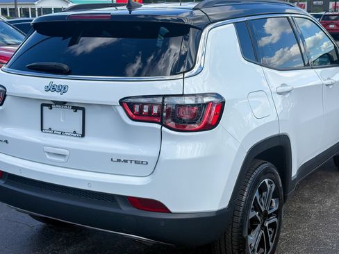 Used 2023 Jeep Compass Limited AWD/4WD image 18