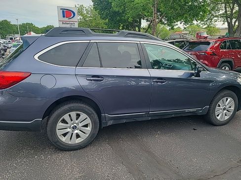 Used 2016 Subaru Outback 2.5i Premium AWD/4WD image 11