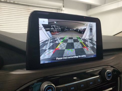 Used 2020 Ford Escape Titanium image 26