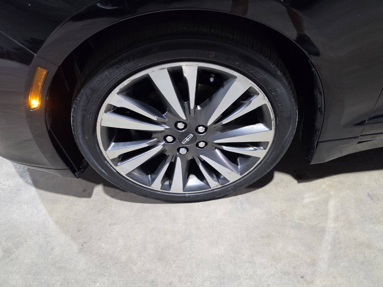 Used 2017 Lincoln MKZ Reserve w/ Climate Package FWD image 22