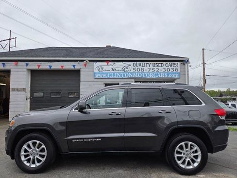 Used 2014 Jeep Grand Cherokee Laredo w/ 18" Wheel & 8.4" Radio Group AWD/4WD image 2
