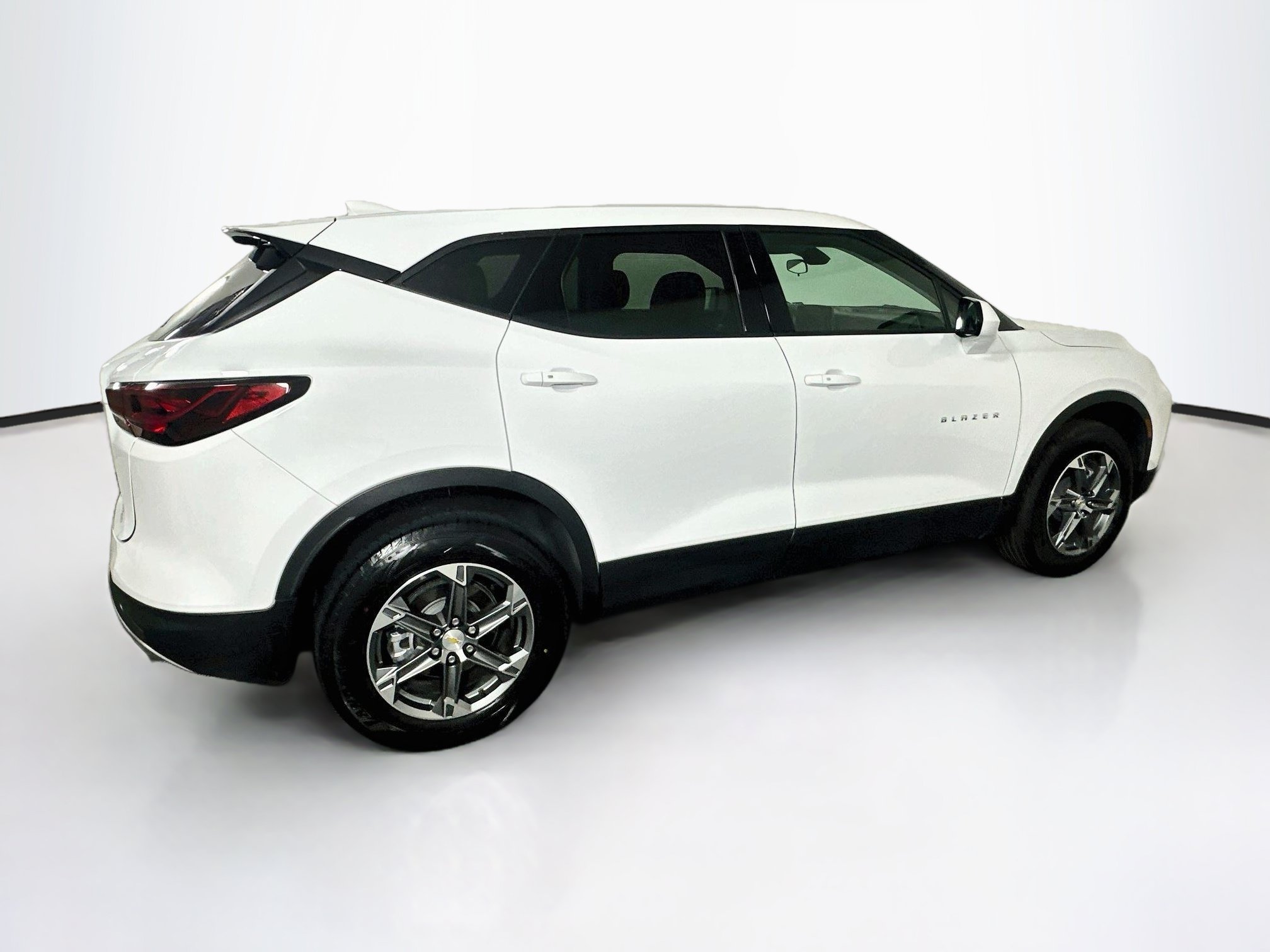 Used 2026 Chevrolet Blazer LT FWD image 10