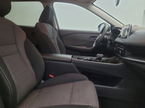 Used 2021 Nissan Rogue S image 21