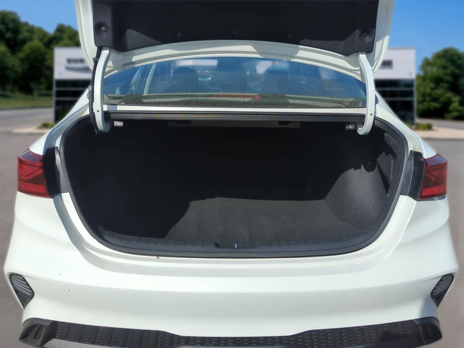 Used 2023 Kia Forte LXS w/ LXS Technology Package FWD image 34