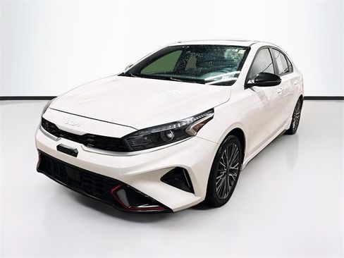 Used 2023 Kia Forte GT-Line w/ GT-Line Premium Package image 3