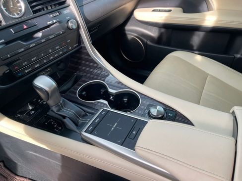 Used 2021 Lexus RX 450h AWD w/ Luxury Package image 18