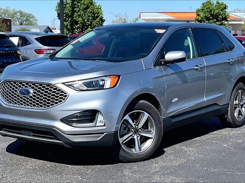 Used 2023 Ford Edge SEL w/ Convenience Package image 7