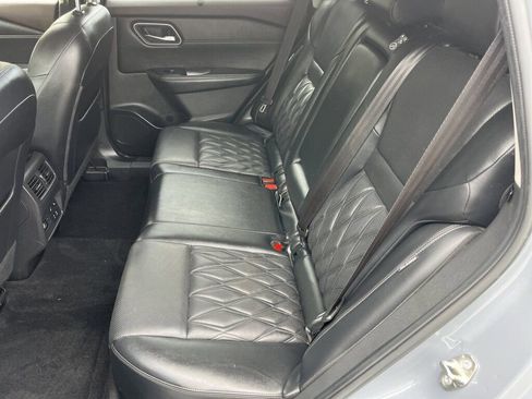 Certified 2022 Nissan Rogue Platinum w/ Head-Up Display Package image 21