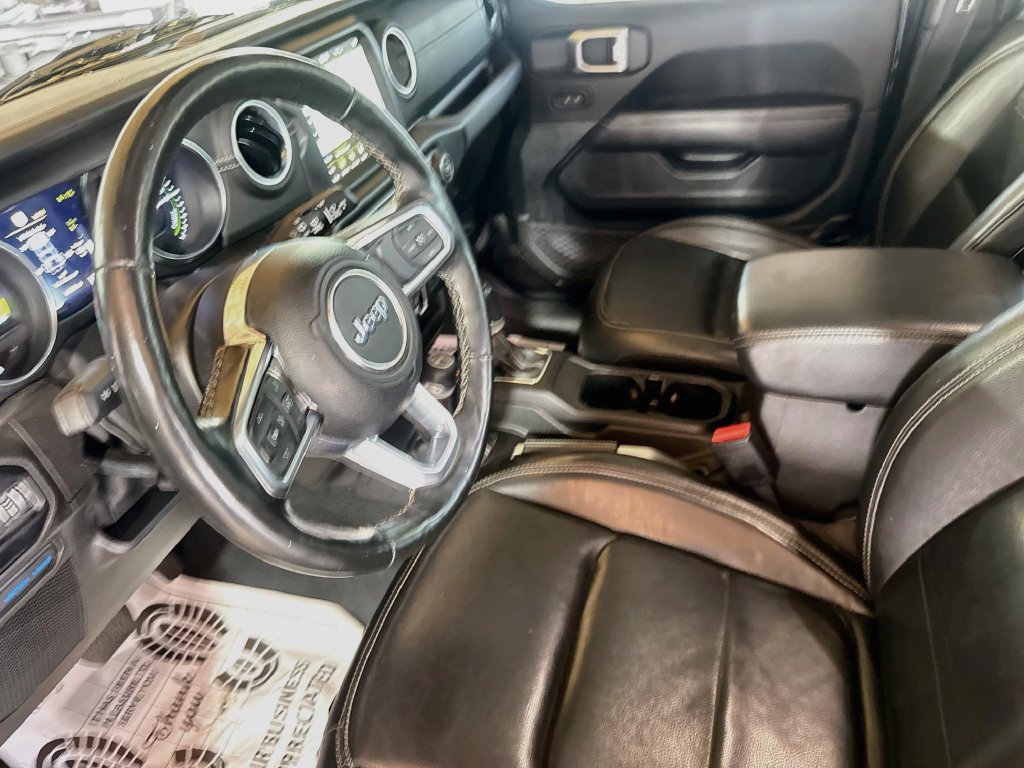 Used 2022 Jeep Wrangler Unlimited Sahara w/ Cold Weather Group AWD/4WD image 25