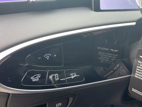 New 2026 Genesis GV70 2.5T AWD/4WD image 25