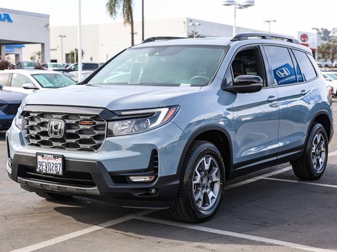 Certified 2023 Honda Passport TrailSport image 18