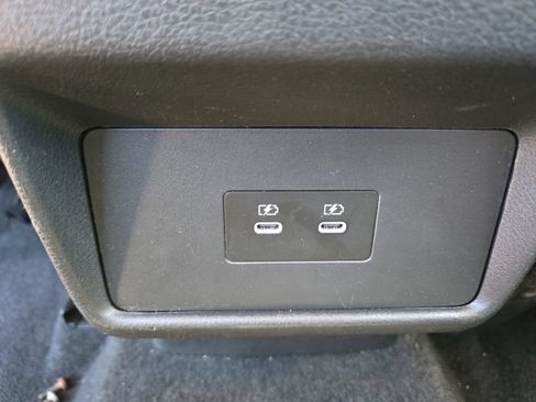 Used 2025 Nissan Rogue SV AWD/4WD image 35