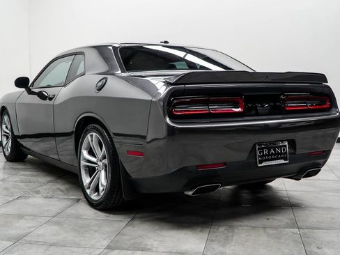 Used 2022 Dodge Challenger R/T image 10