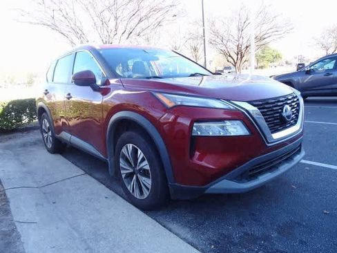 Used 2022 Nissan Rogue SV w/ SV Premium Package image 6