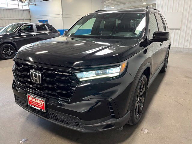 Used 2025 Honda Pilot Black Edition image 7