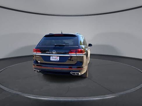 Used 2021 Volkswagen Atlas SE w/ Panoramic Sunroof Package FWD image 7
