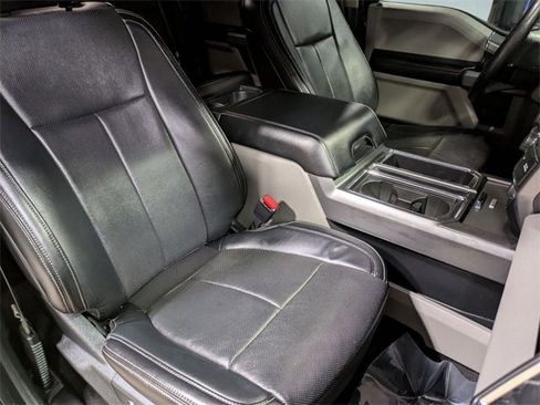 Used 2016 Ford F150 XLT w/ Equipment Group 302A Luxury image 27